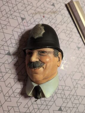 Vintage Legend Products Character Wall Plaque - British Bobby